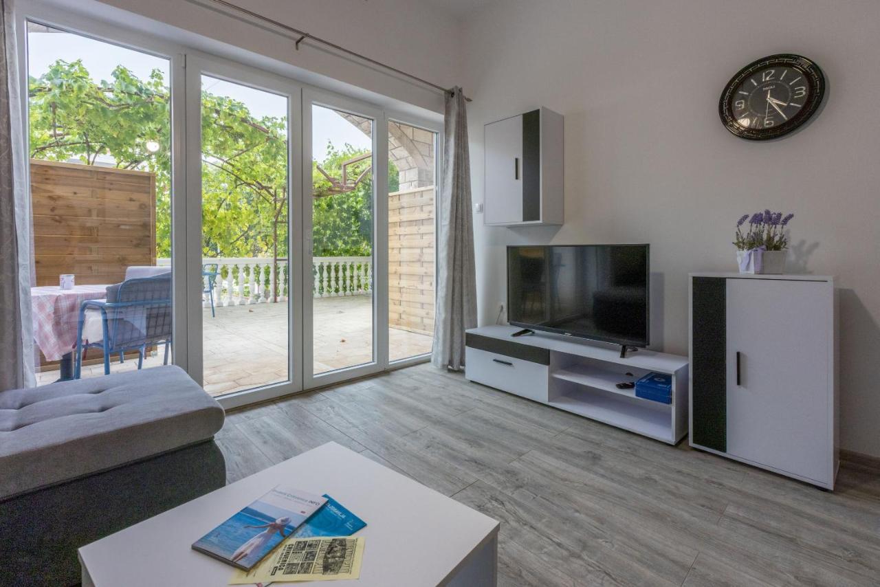 Apartments Ankica Crikvenica Exteriör bild