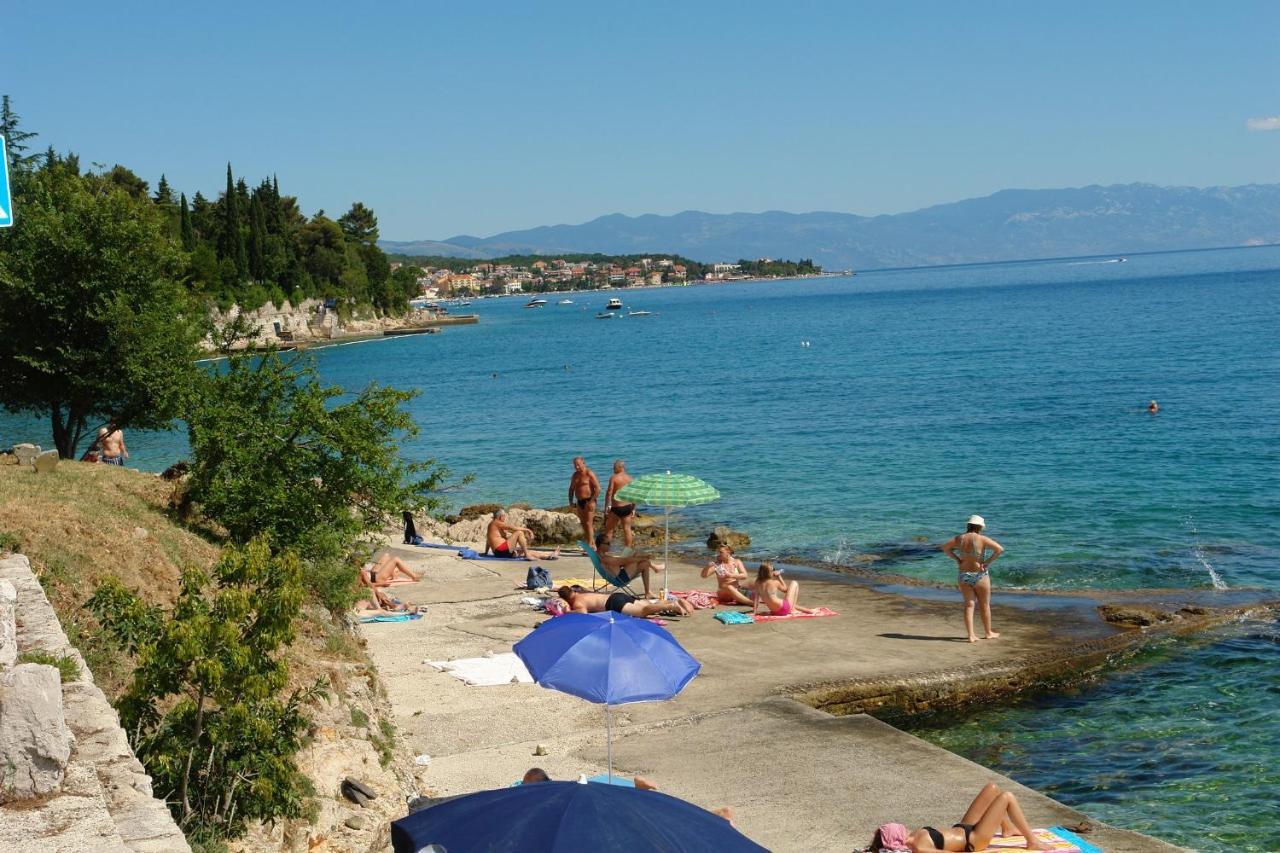 Apartments Ankica Crikvenica Exteriör bild