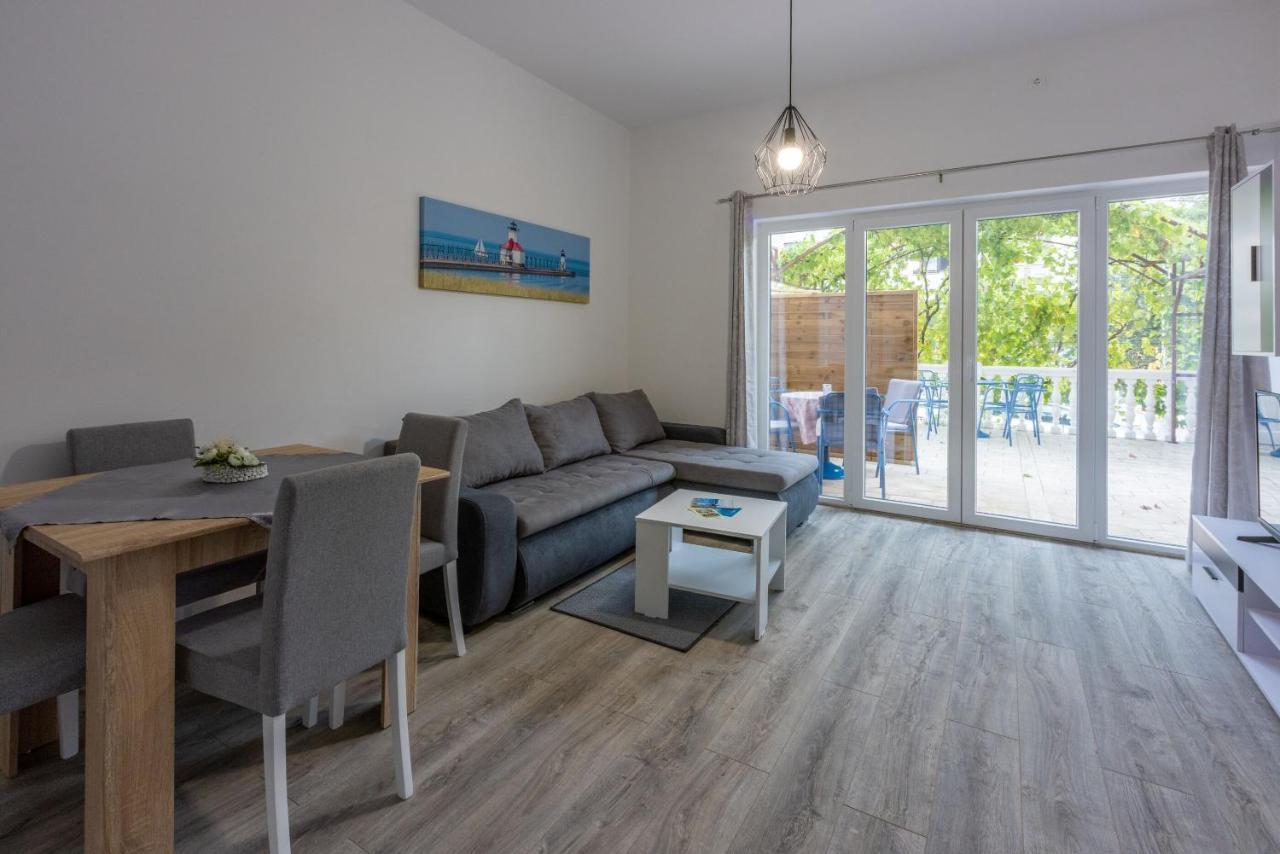 Apartments Ankica Crikvenica Exteriör bild